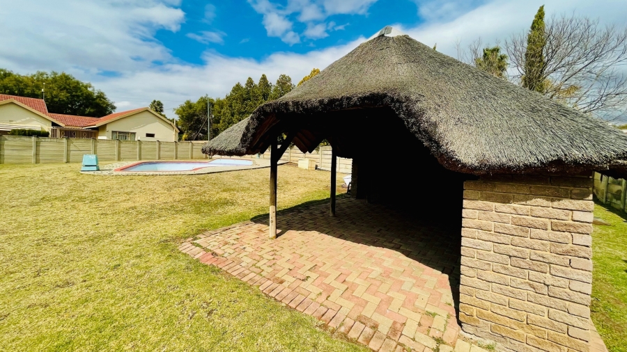 3 Bedroom Property for Sale in La Hoff North West